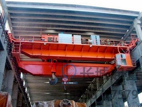 湖南岳陽(yáng)冶金橋式起重機(jī)的安裝難度